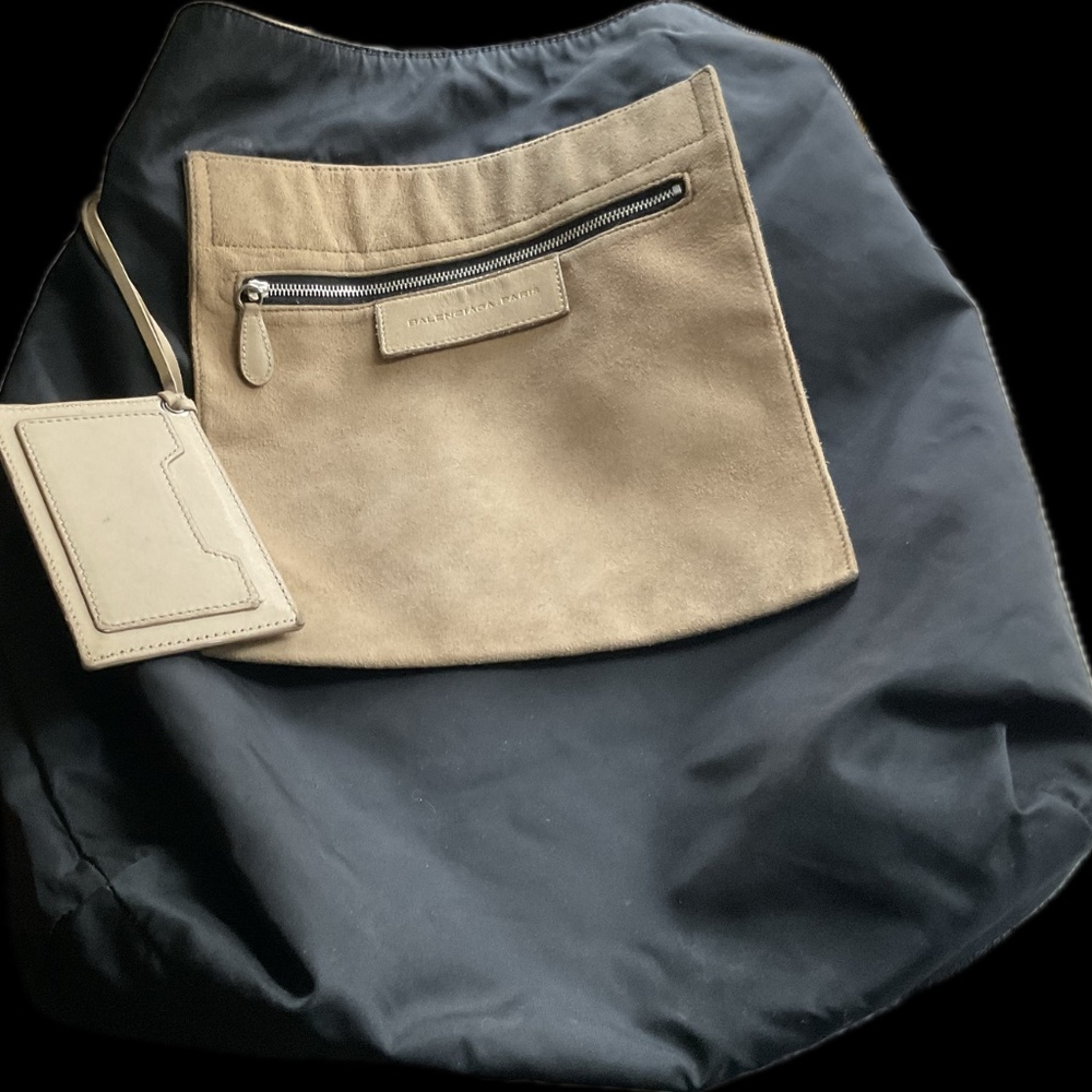 BALENCIAGA vintage "STRIKE HOLD" Hobo Bag in pristine condition. - Picture 14 of 16